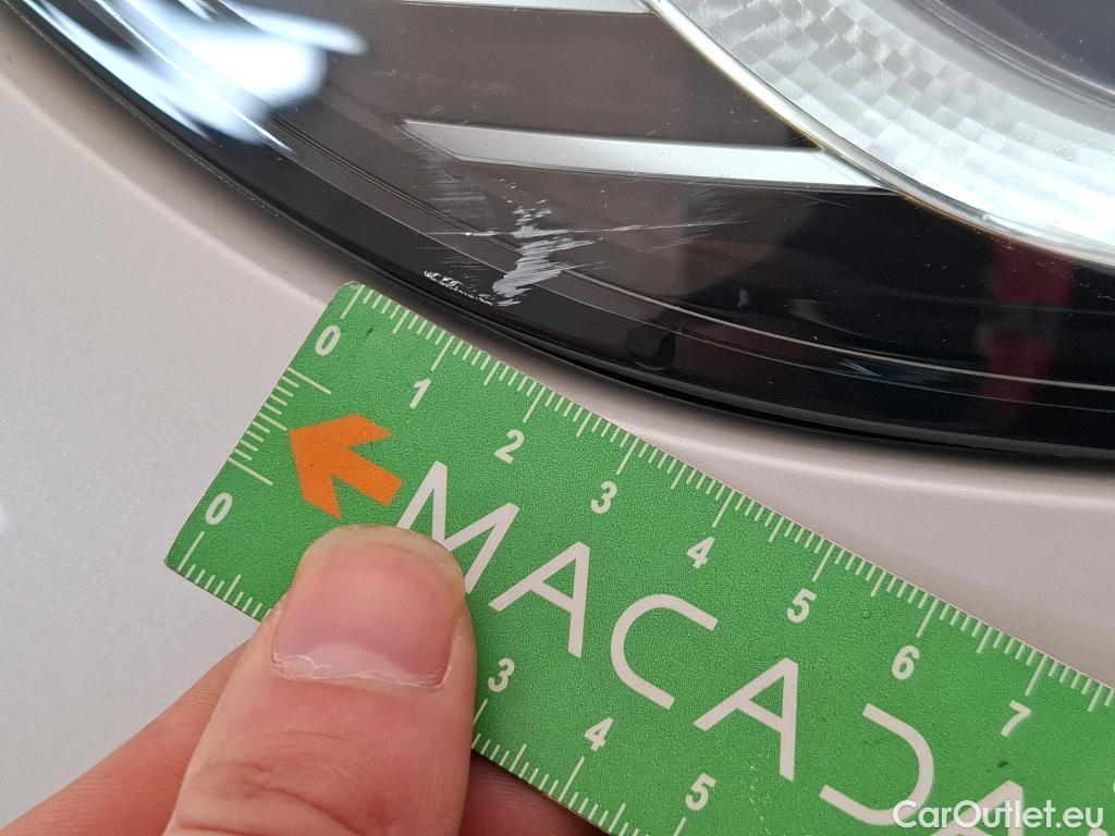  Renault  Captur RENAULT  / 2019 / 5P / SUV Intens TCe 140 EDC FAP -21 #3