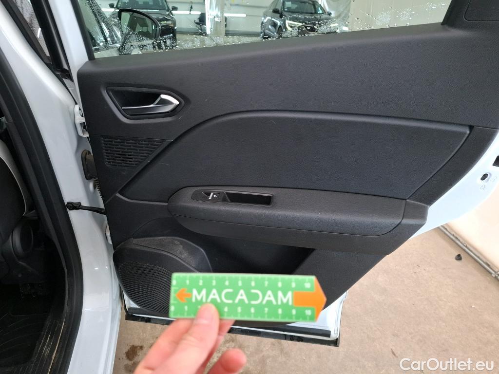  Renault  Captur RENAULT  / 2019 / 5P / SUV Intens TCe 140 EDC FAP -21 #42