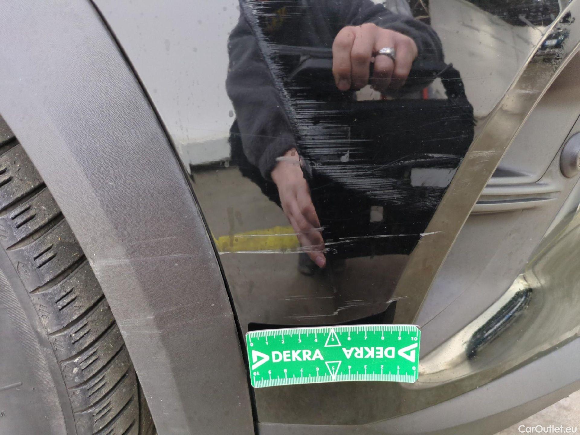  Renault  Captur  II Business 1.5 dCi 115CV BVA7 E6dT #31