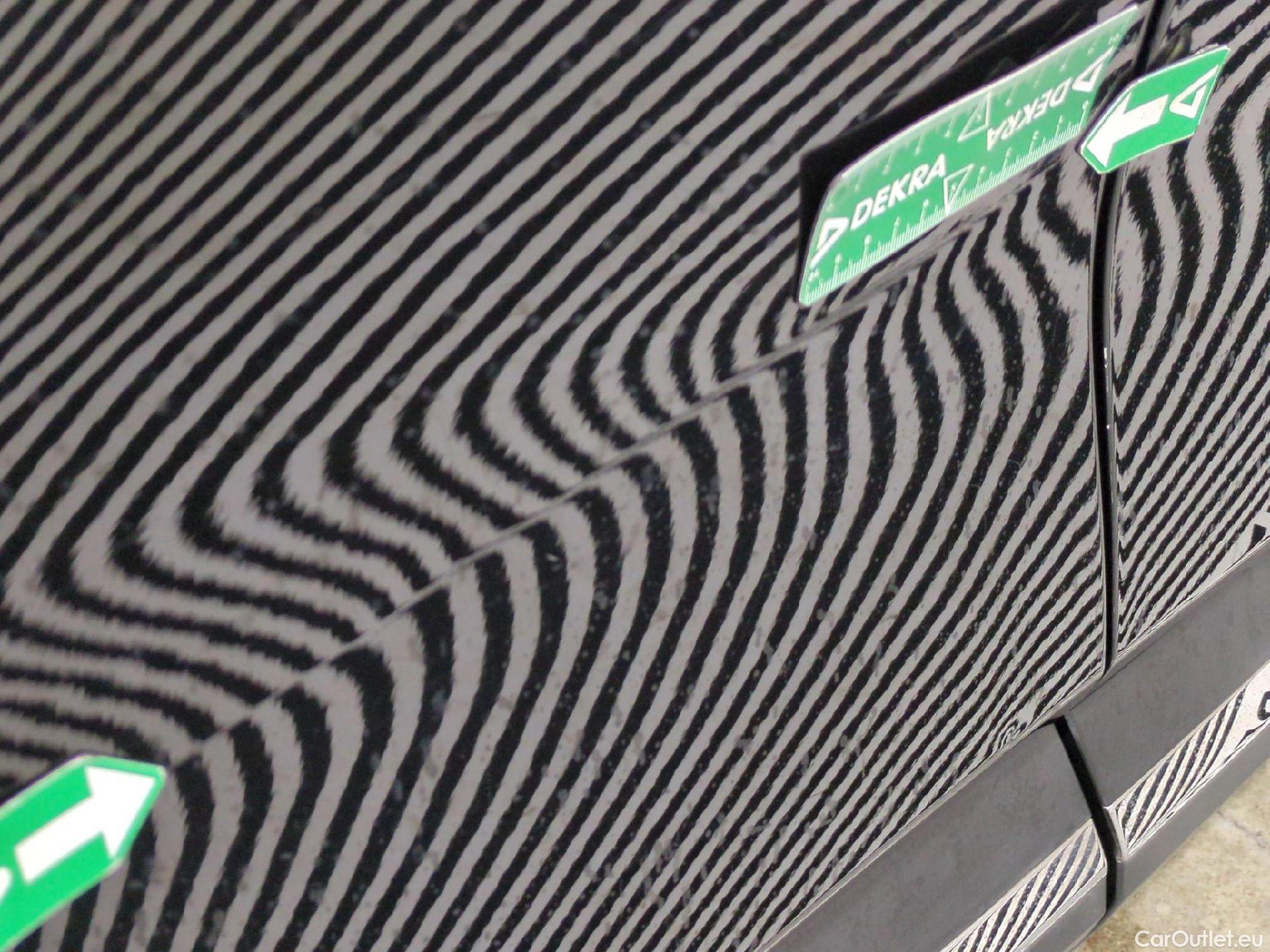  Renault  Captur  II Business 1.5 dCi 115CV BVA7 E6dT #16