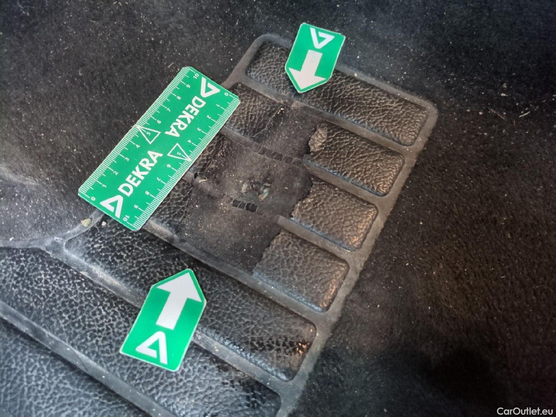  Renault  Captur  II Business 1.5 dCi 115CV BVA7 E6dT #4