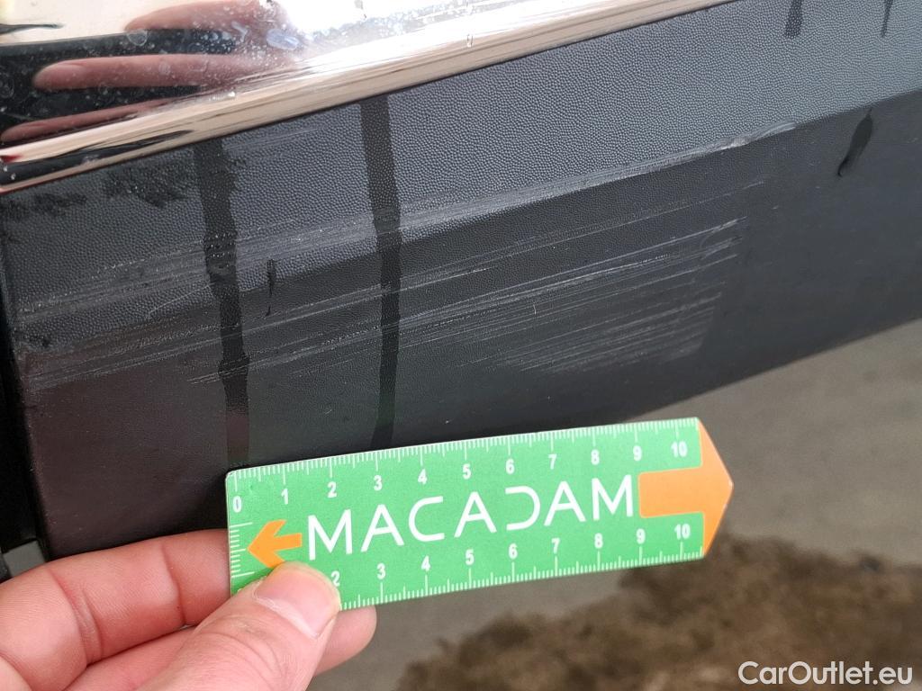  Renault  Captur RENAULT  / 2019 / 5P / SUV Intens TCe 140 EDC FAP -21 #82