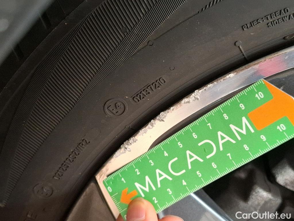  Renault  Captur RENAULT  / 2019 / 5P / SUV Intens TCe 140 EDC FAP -21 #86