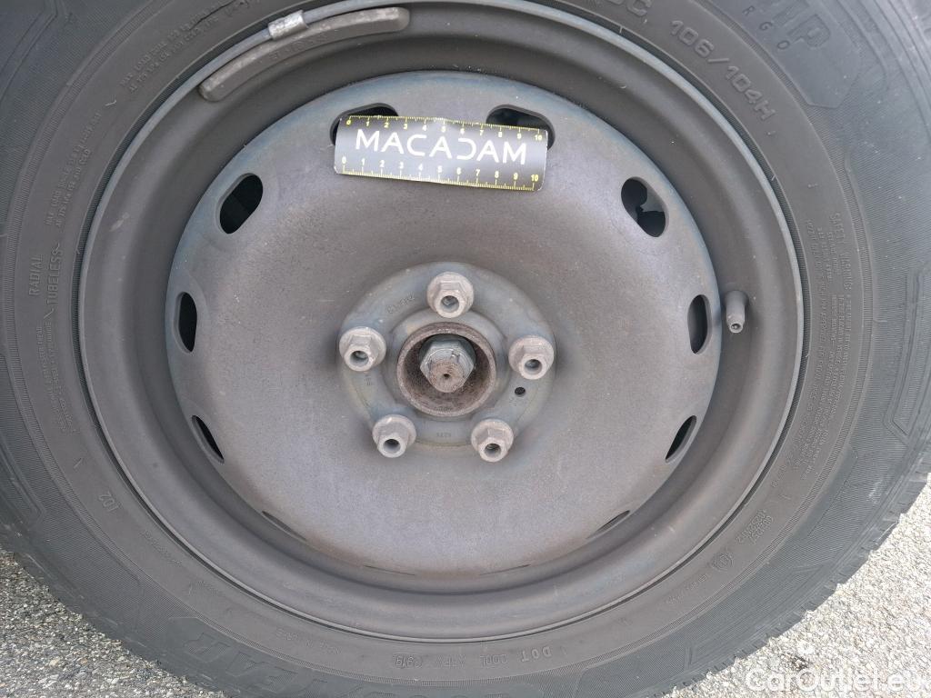  Renault  Trafic RENAULT  / 2019 / 4P / Combi Zen L1 dCi 120 S&S - 8 pl #17