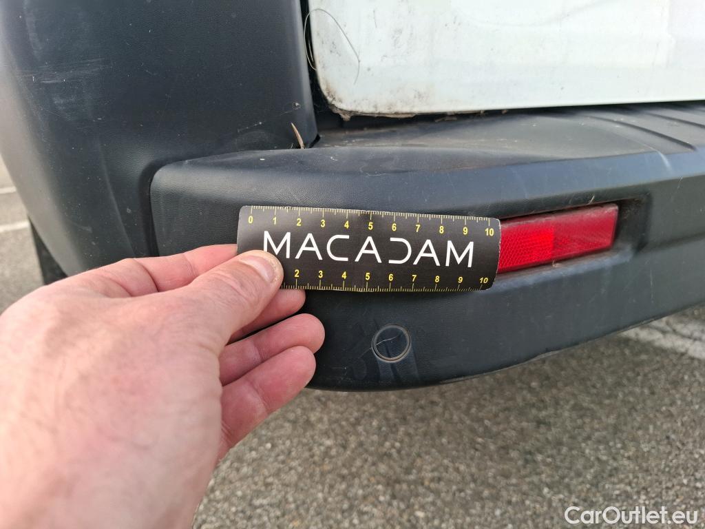  Renault  Trafic RENAULT  / 2019 / 4P / Combi Zen L1 dCi 120 S&S - 8 pl #4