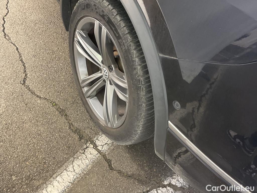  Volkswagen  Tiguan VOLKSWAGEN  Allspace / 2017 / 5P / SUV 2.0 TDI 150 DSG7 Carat Exclusive #7