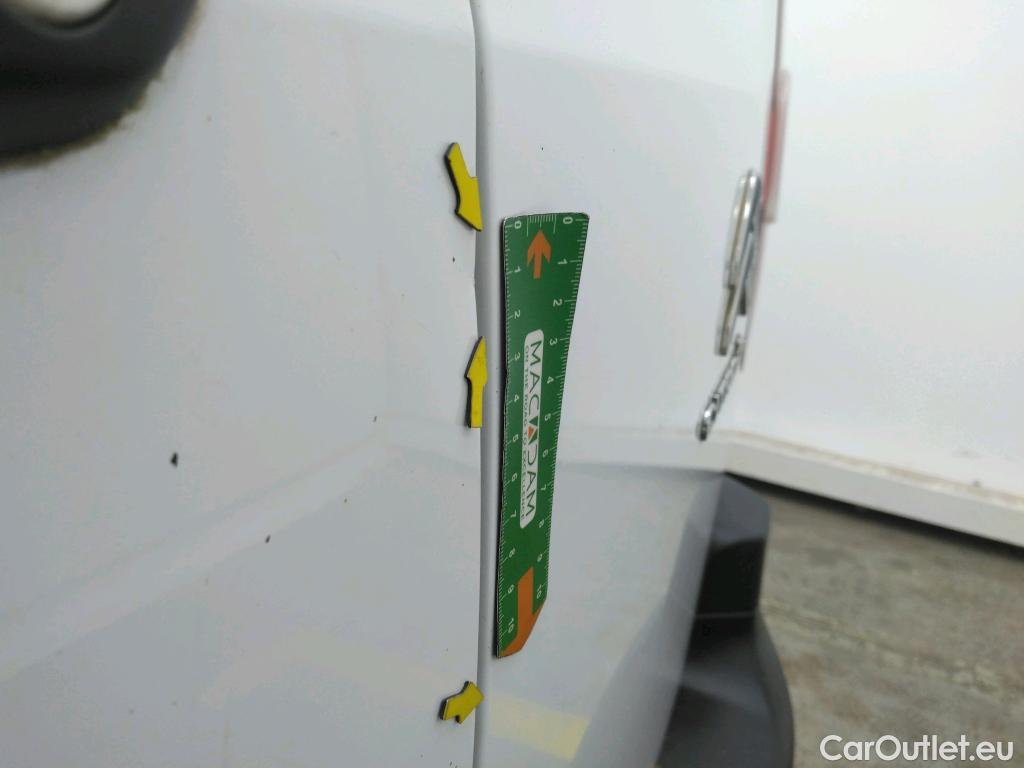  Citroen  Berlingo CITROEN  / 2018 / 4P / Fourgonnette M 1000kg PureTech 110 S&S BVM6 Driver #49