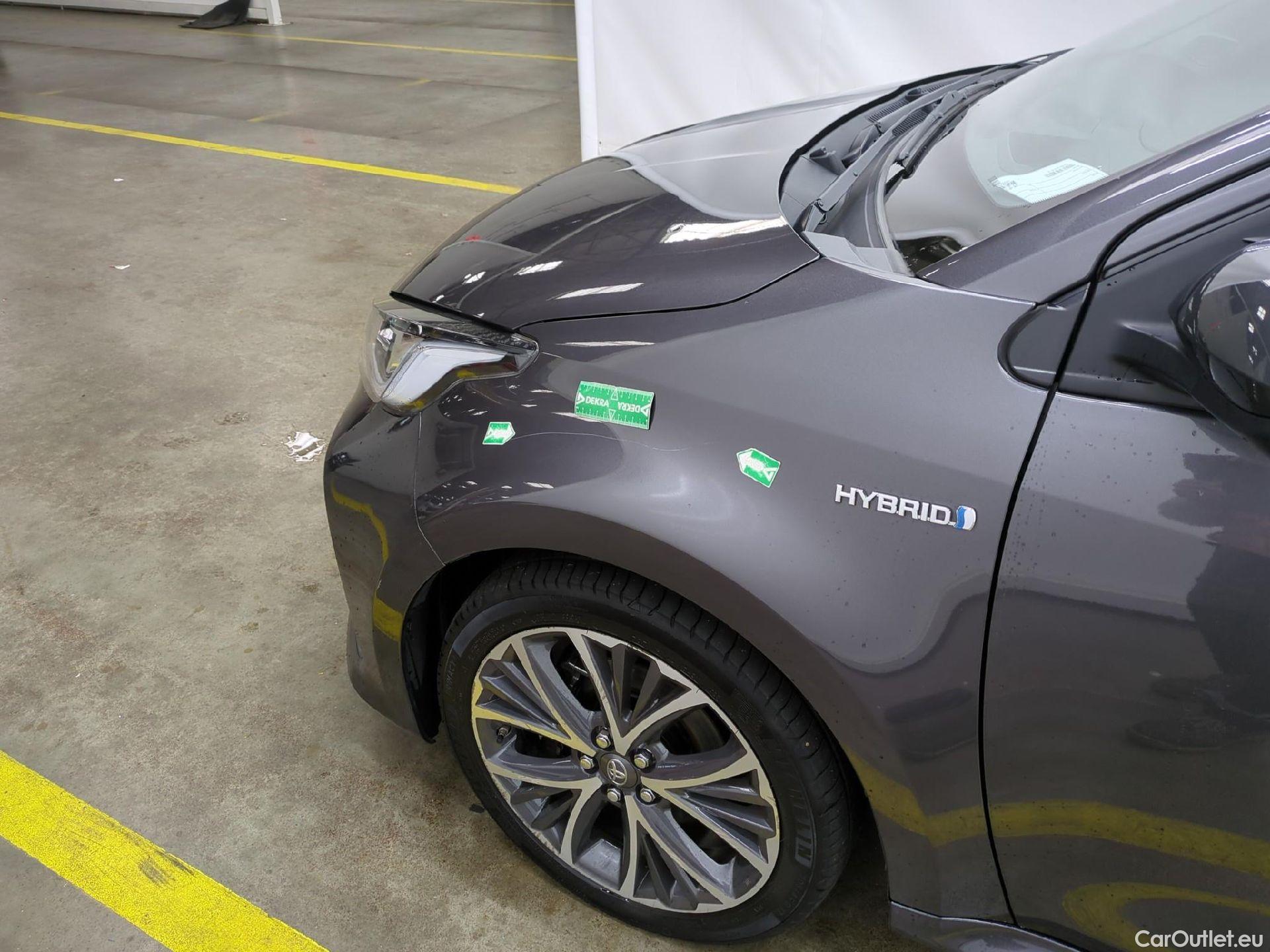  Toyota  Yaris TOYOTA  Hybride / 2019 / 5P / Berline Hybride 116h Iconic #22