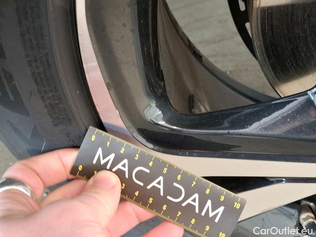  Toyota  C-HR TOYOTA  / 2016 / 5P / SUV 2.0 HYBRIDE 184 EDITION(SP) #3