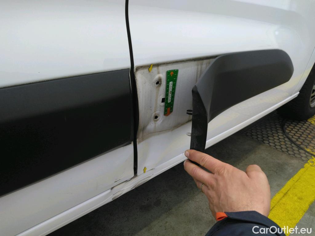  Citroen  Berlingo CITROEN  / 2018 / 4P / Fourgonnette M 1000kg PureTech 110 S&S BVM6 Driver #6