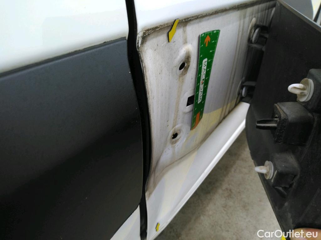  Citroen  Berlingo CITROEN  / 2018 / 4P / Fourgonnette M 1000kg PureTech 110 S&S BVM6 Driver #7