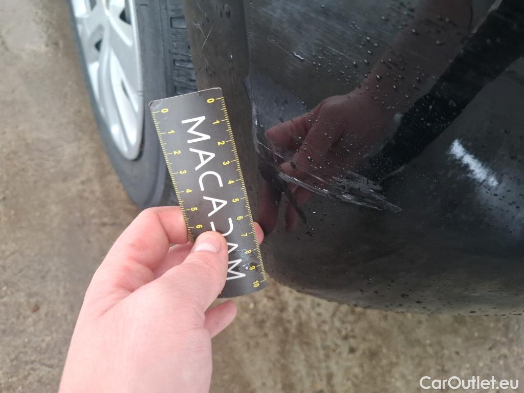  Peugeot  208  Affaire Premium Pack 1.6 HDi 75CV BVM5 E6 #28