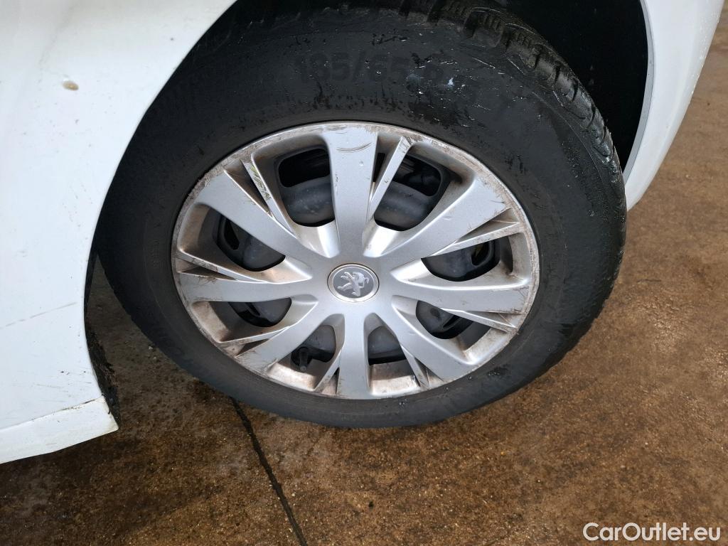  Peugeot  208  Affaire Premium Pack 1.2 80CV BVM5 E6dT #28