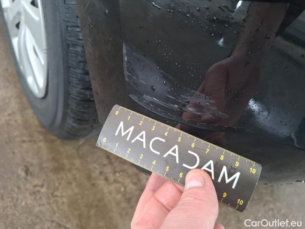  Peugeot  208  Affaire Premium Pack 1.6 HDi 75CV BVM5 E6 #27