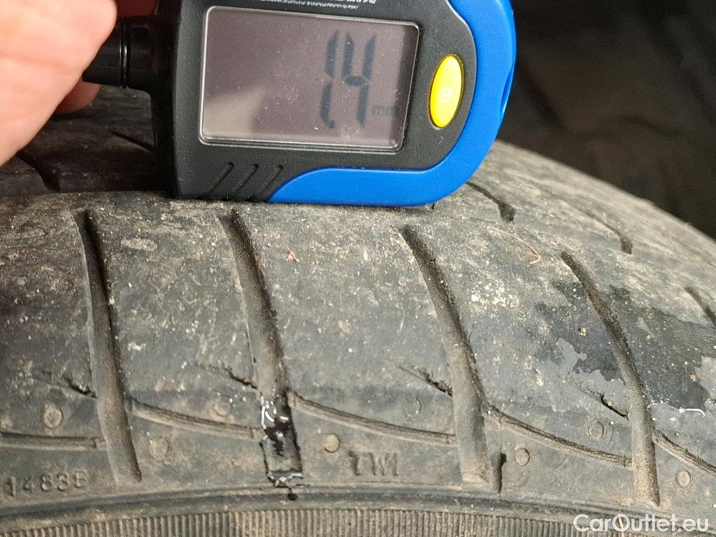  Peugeot  208  Premium 1.5 HDi 100CV BVM6 E6d #10