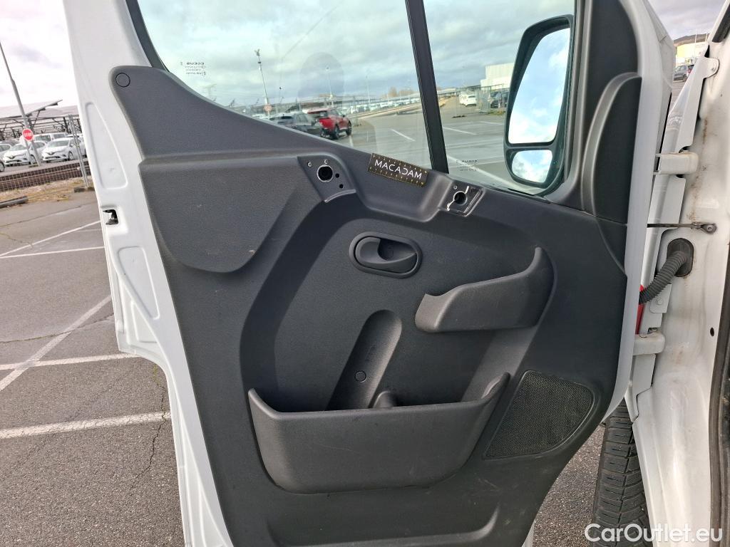  Renault  Master RENAULT  / 2019 / 4P / Fourgon tôlé FG Tr GCF F3500 L2H2 Energy dCi 150 #60