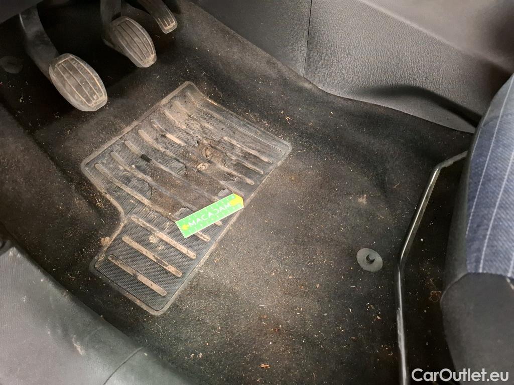  Peugeot  208  Premium 1.5 HDi 100CV BVM6 E6d #1