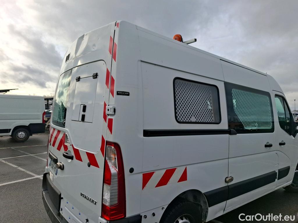  Renault  Master RENAULT  / 2019 / 4P / Fourgon tôlé FG Tr GCF F3500 L2H2 Energy dCi 150 #104