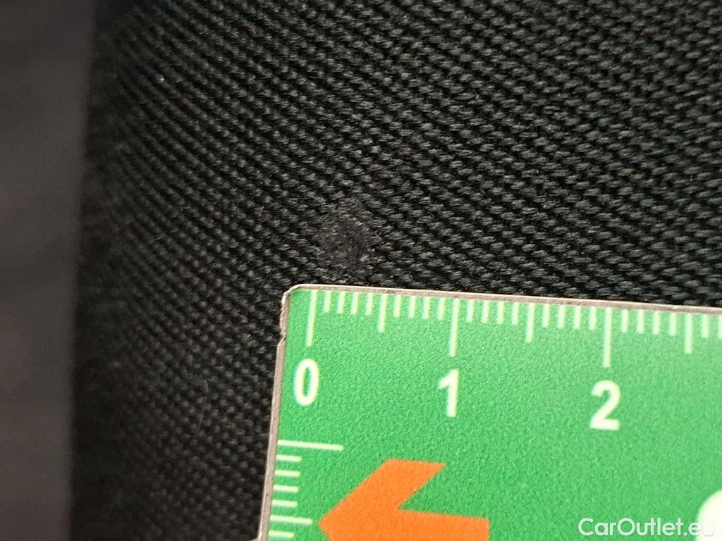  Bmw  Serie 1 BMW Série 1 / 2019 / 5P / Berline 116i Business Design #10