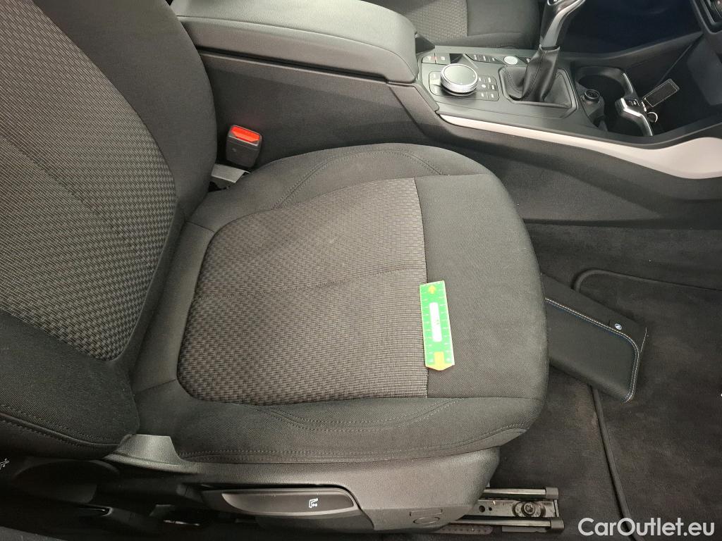  Bmw  Serie 1 BMW Série 1 / 2019 / 5P / Berline 116i Business Design #11