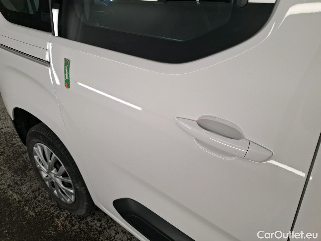  Citroen  Berlingo  Live M 1.2 PureTech 110 - 7 Places #17