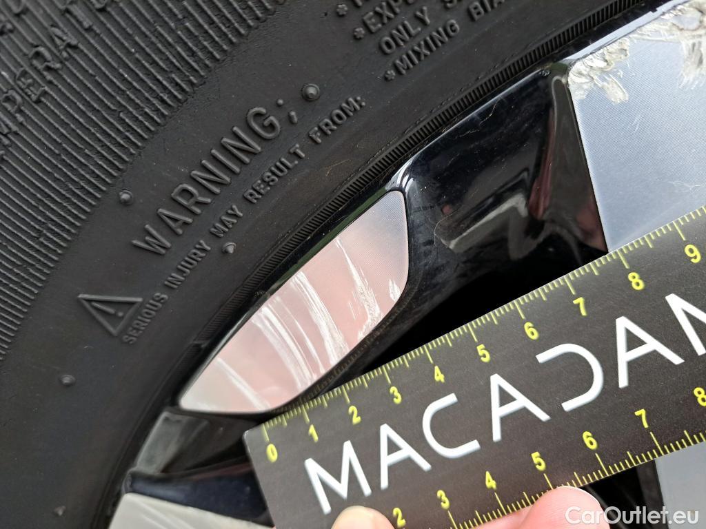  Citroen  C5 CITROEN  Aircross / 2018 / 5P / SUV Hybrid 225 ë-EAT8 Shine Pack #26