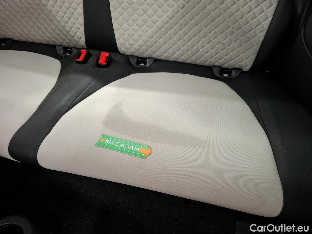  Fiat  500 FIAT   2015  3P  Berline Hybrid 10 BSG 70 ch Dolcevita #46