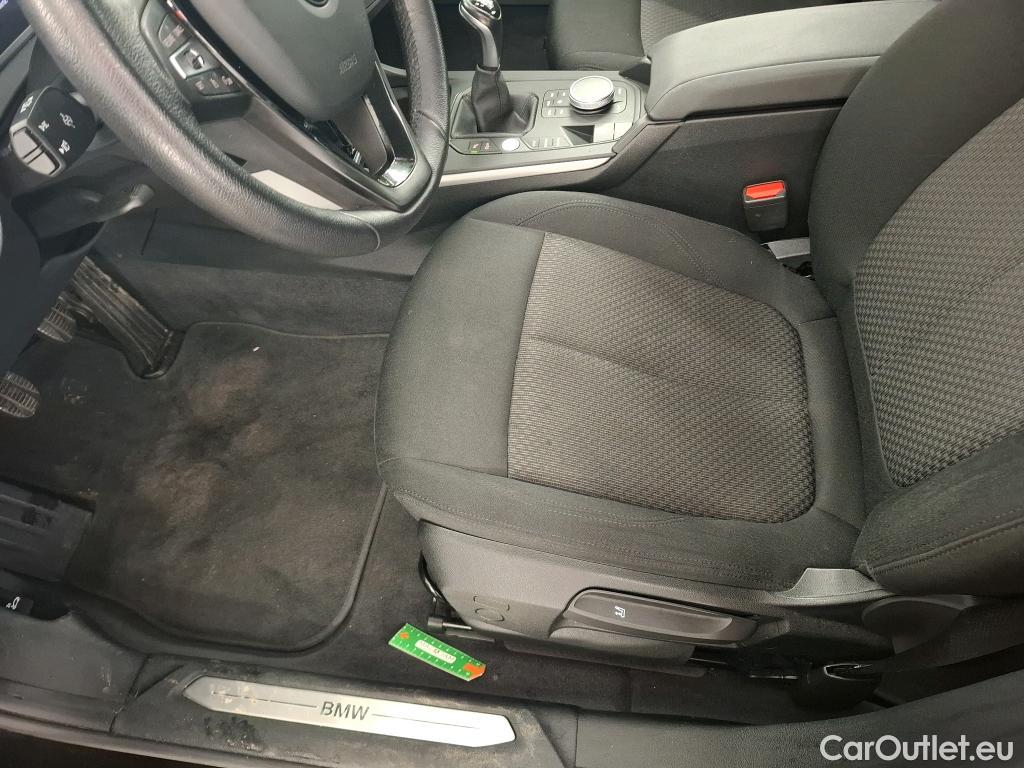  Bmw  Serie 1 BMW Série 1 / 2019 / 5P / Berline 116i Business Design #7