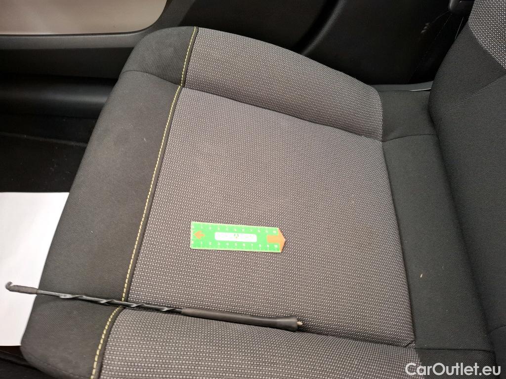  Citroen  C3  Feel Business 1.5 BlueHDI 100CV BVM5 E6dT #3