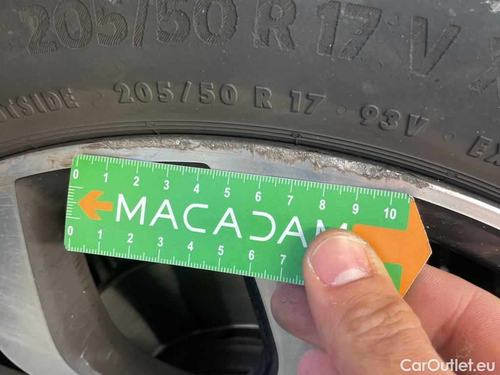  Renault  Megane  IV Berline 5 ptes. Techno 1.5 dCi 115CV BVA7 E6d #31