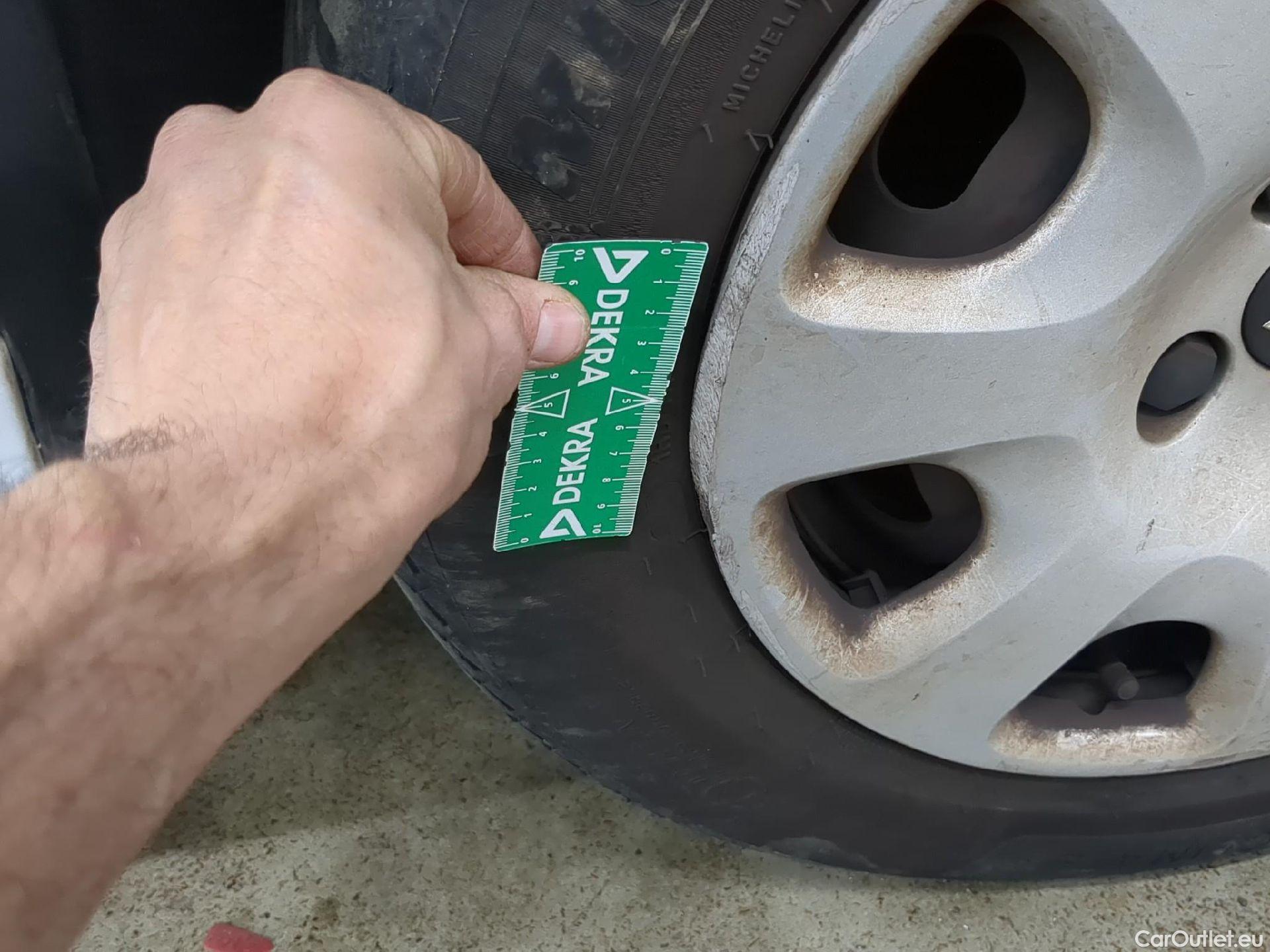  Peugeot  Partner  L1 Premium Pack 1.6 HDi 100CV BVM5 E6 #23