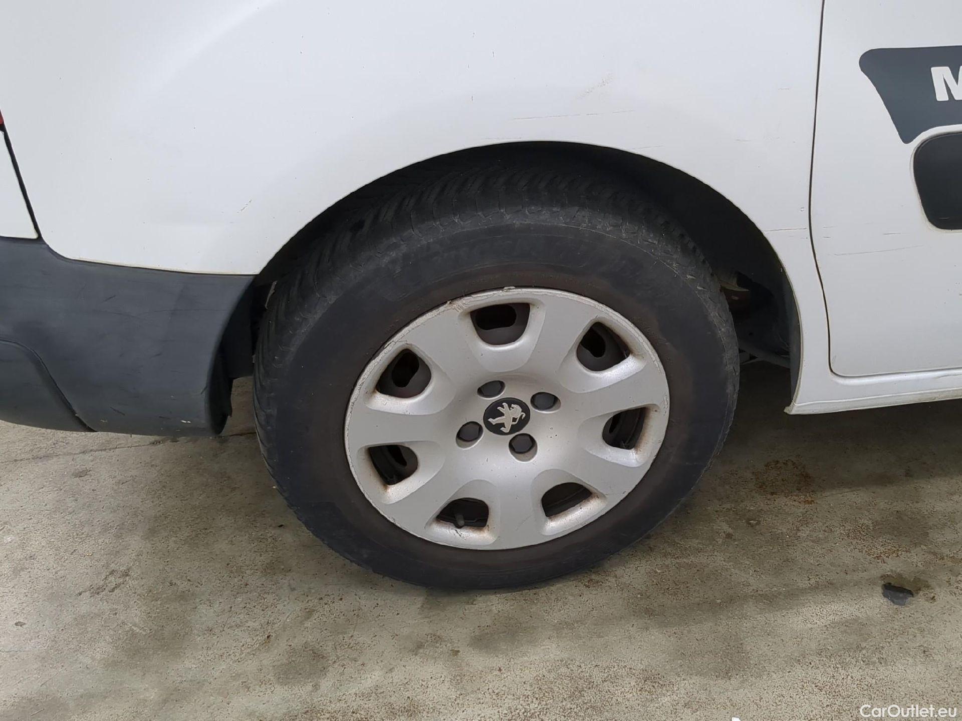  Peugeot  Partner  L1 Premium Pack 1.6 HDi 100CV BVM5 E6 #17