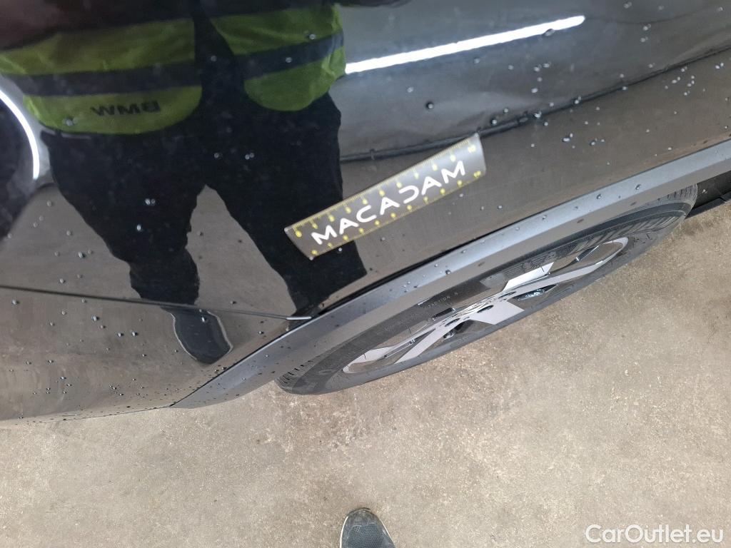  Mercedes  GLB MERCEDES-BENZ  / 2019 / 5P / SUV  200 d Business Line #34