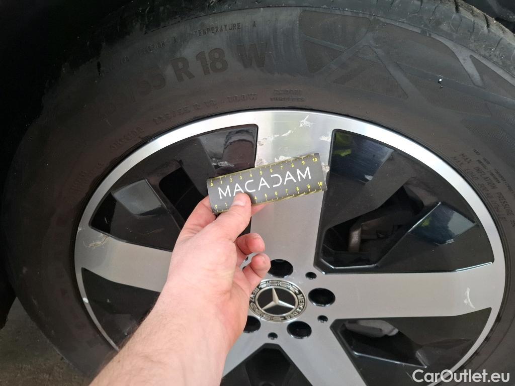  Mercedes  GLB MERCEDES-BENZ  / 2019 / 5P / SUV  200 d Business Line #28