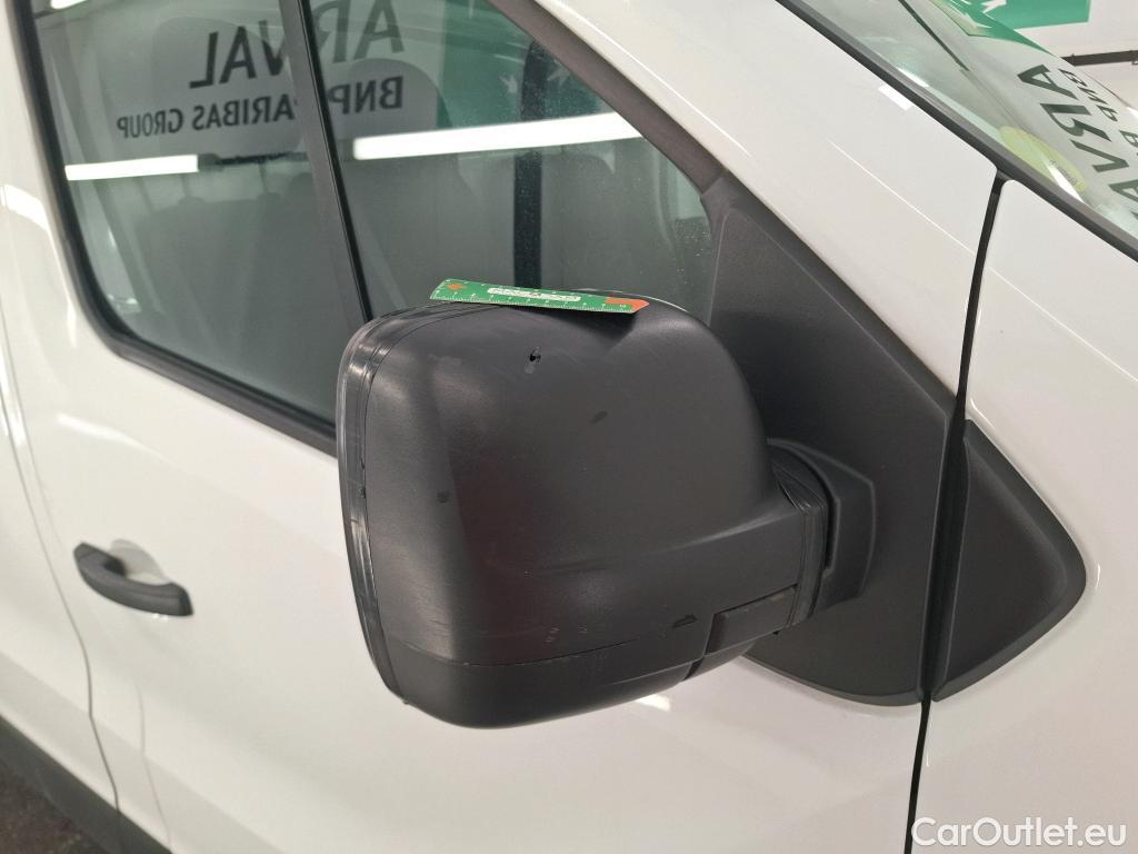  Renault  Trafic RENAULT  / 2019 / 4P / Fourgon tole FG GCF L1H1 1000 Energy dCi 145 EDC #18