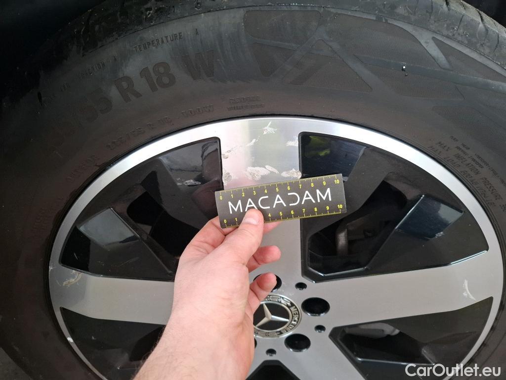  Mercedes  GLB MERCEDES-BENZ  / 2019 / 5P / SUV  200 d Business Line #26