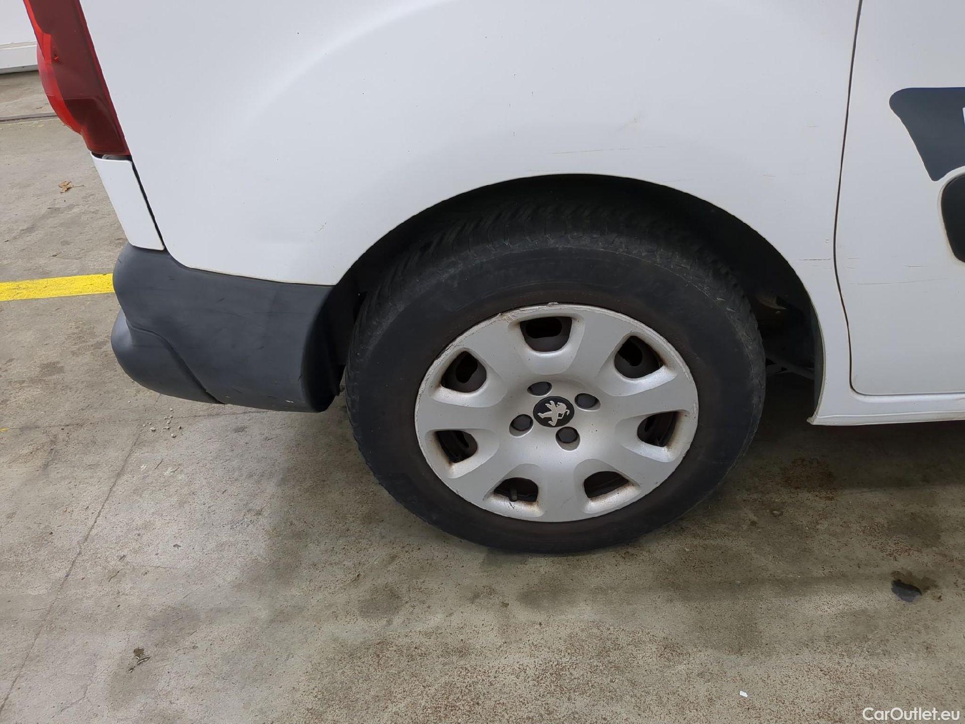  Peugeot  Partner  L1 Premium Pack 1.6 HDi 100CV BVM5 E6 #19