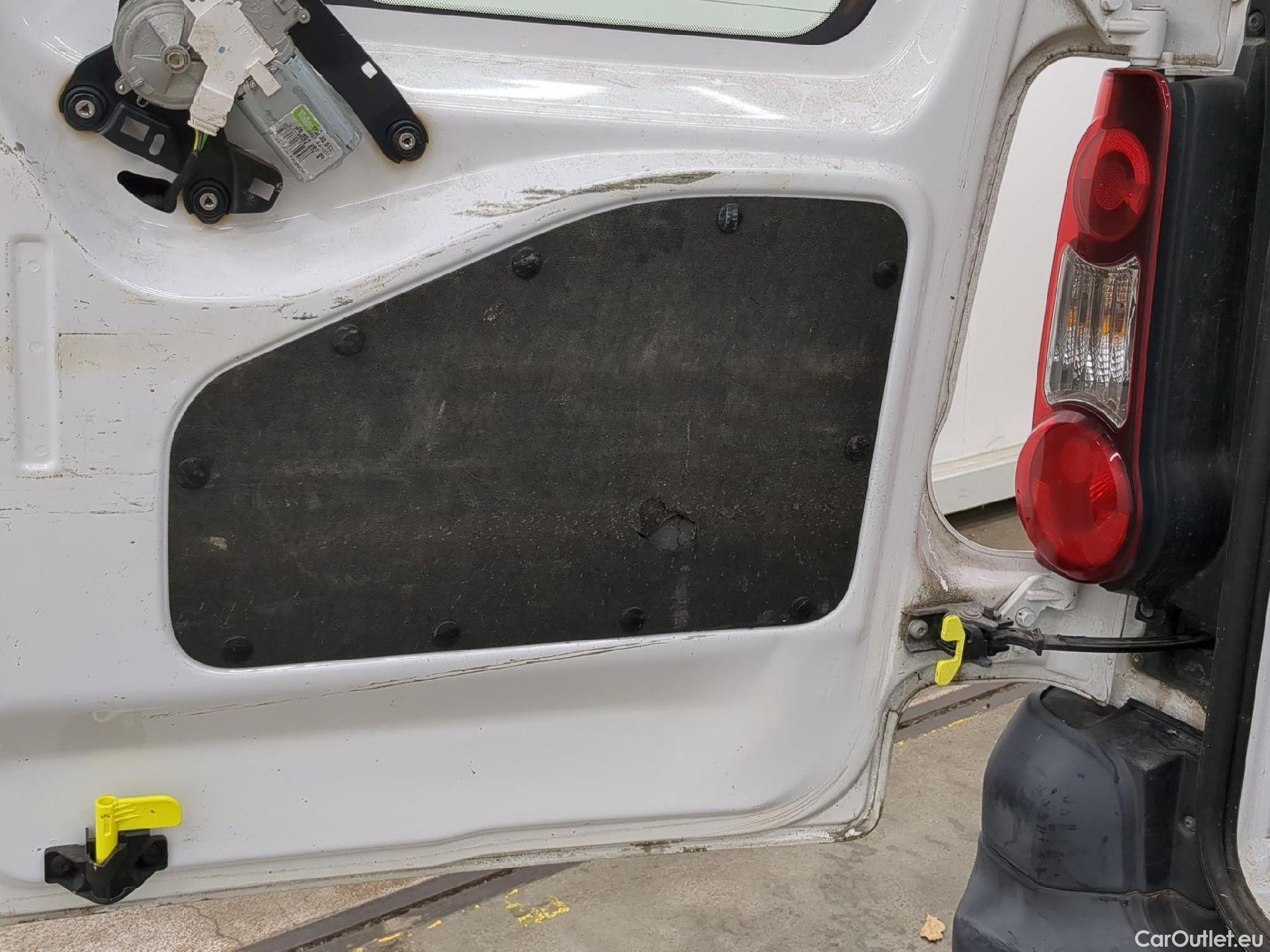  Peugeot  Partner  L1 Premium Pack 1.6 HDi 100CV BVM5 E6 #14