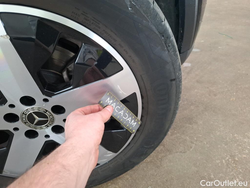  Mercedes  GLB MERCEDES-BENZ  / 2019 / 5P / SUV  200 d Business Line #30