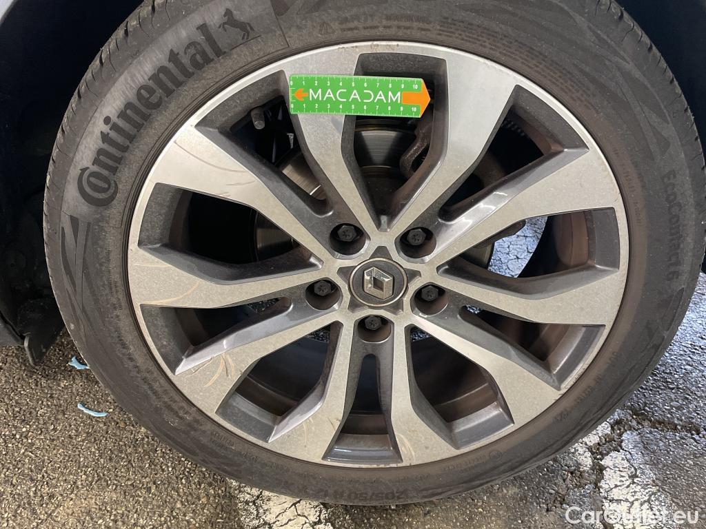  Renault  Megane  IV Berline 5 ptes. Techno 1.5 dCi 115CV BVA7 E6d #38