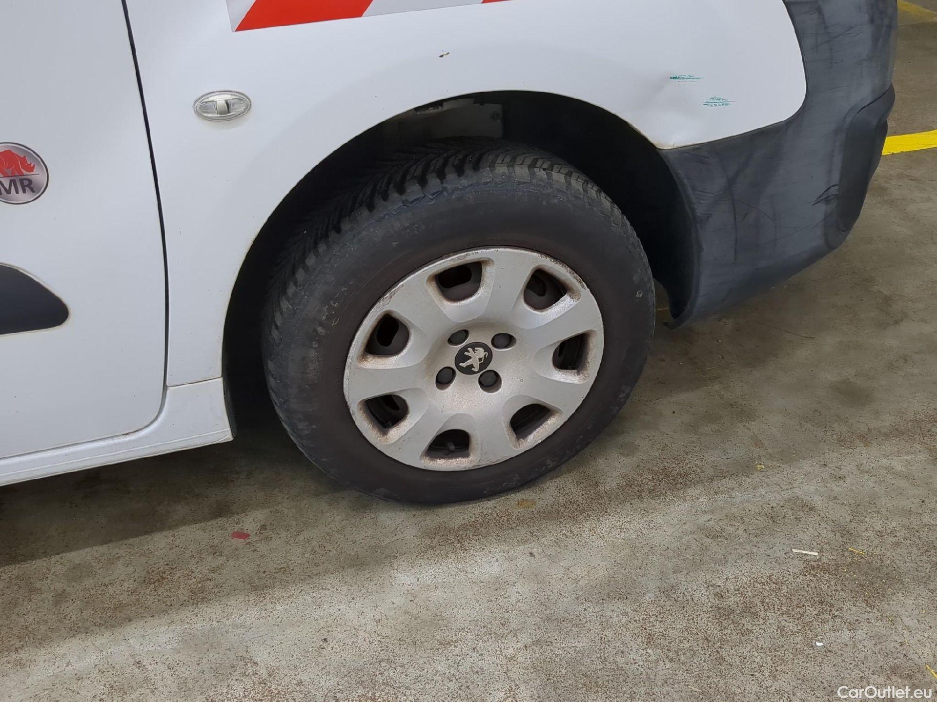  Peugeot  Partner  L1 Premium Pack 1.6 HDi 100CV BVM5 E6 #25