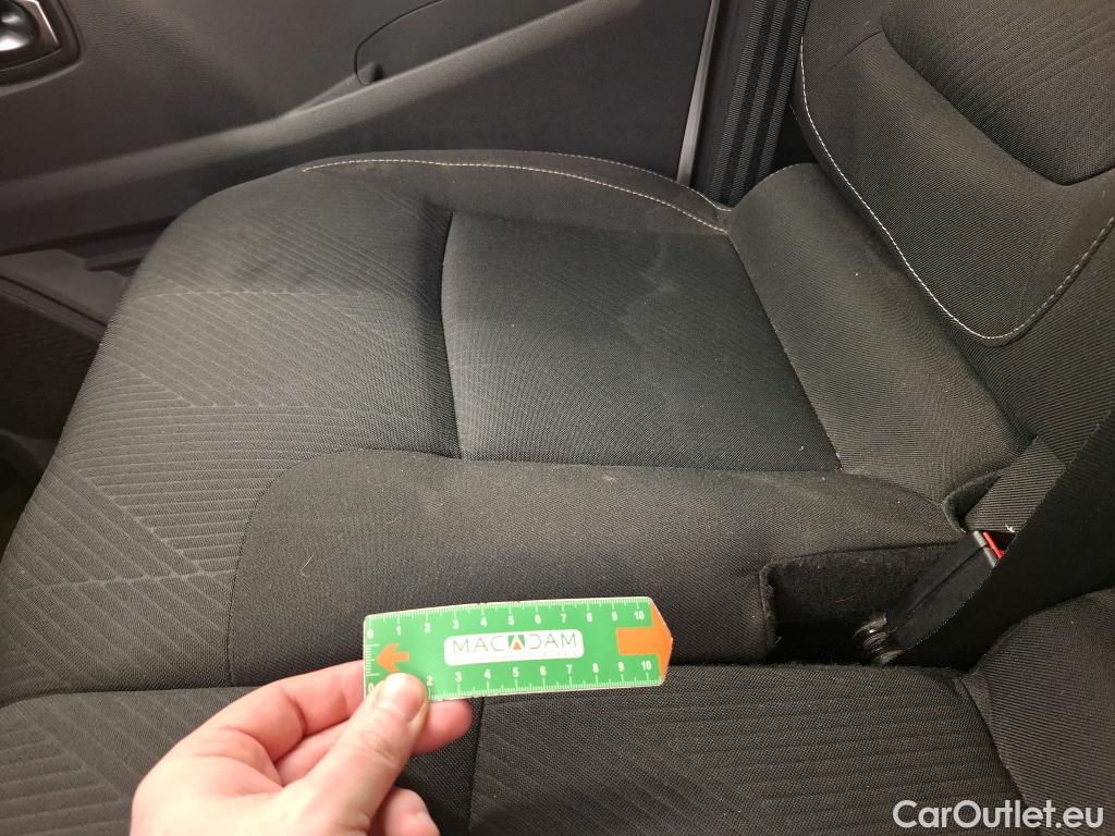  Renault  Trafic  Fourgon L1H1 3T Grand Confort 2.0 dCi 130CV BVM6 E6d #9