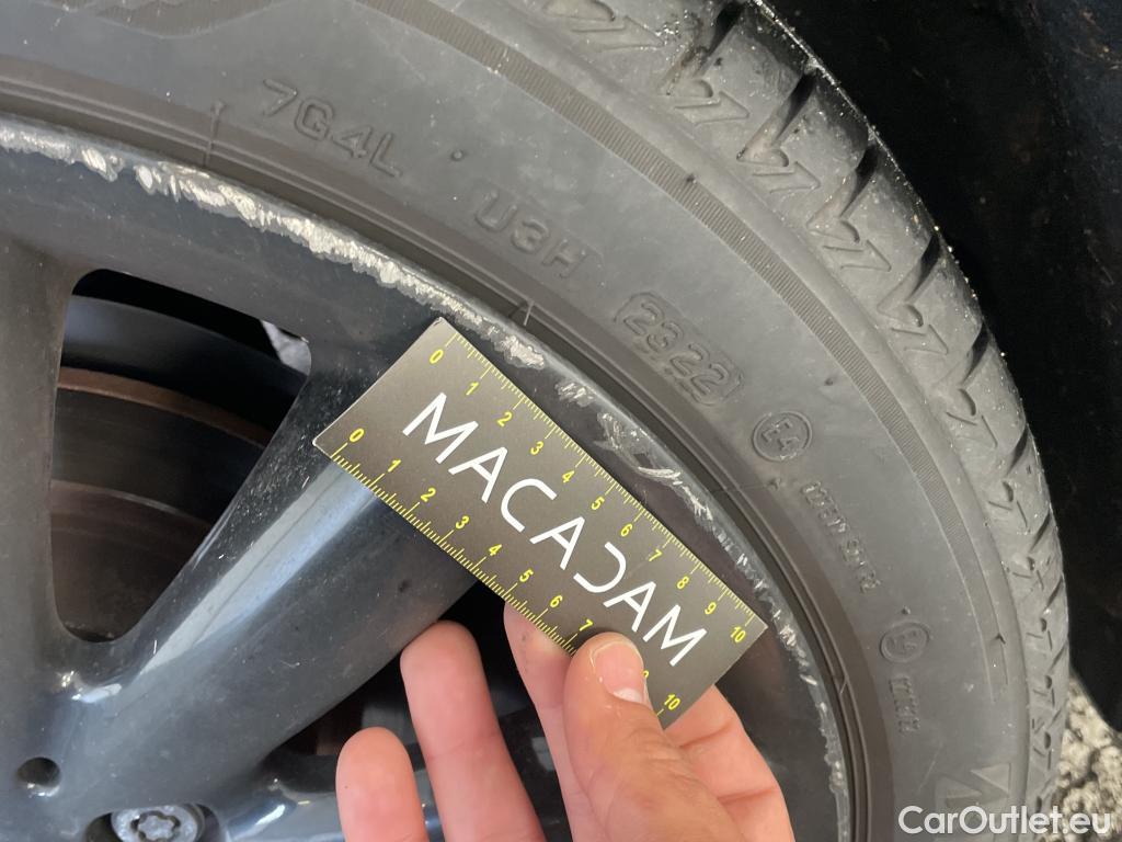  Mini  Cooper MINI Mini 5p Berline  SD Finition Exquisite 170 ch BVA8 #21