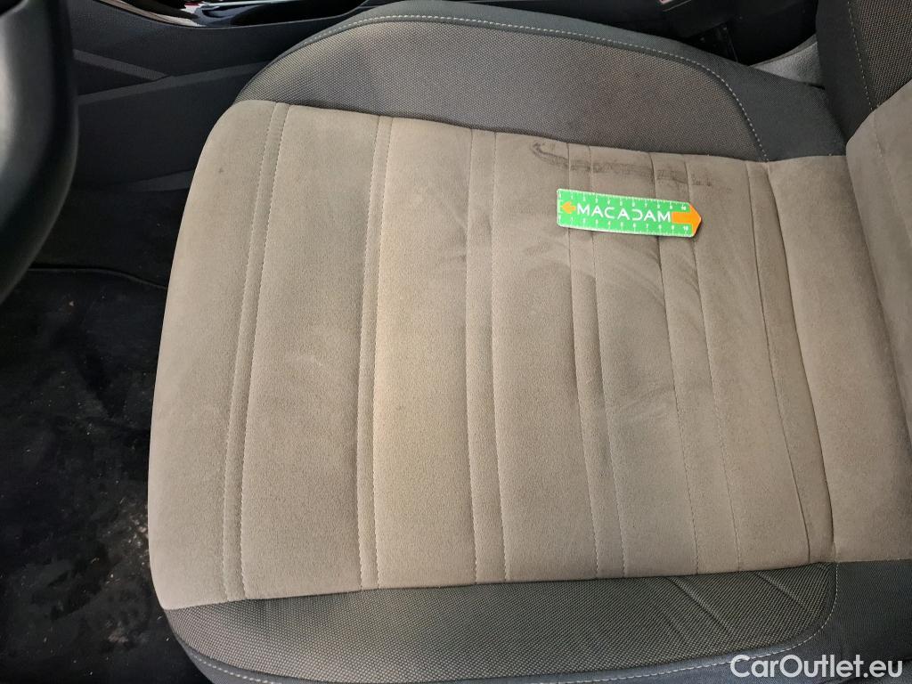  Volkswagen  Touran VOLKSWAGEN  5p Monovolume 2.0 TDI 150 DSG6 Carat BMT 7 places #41