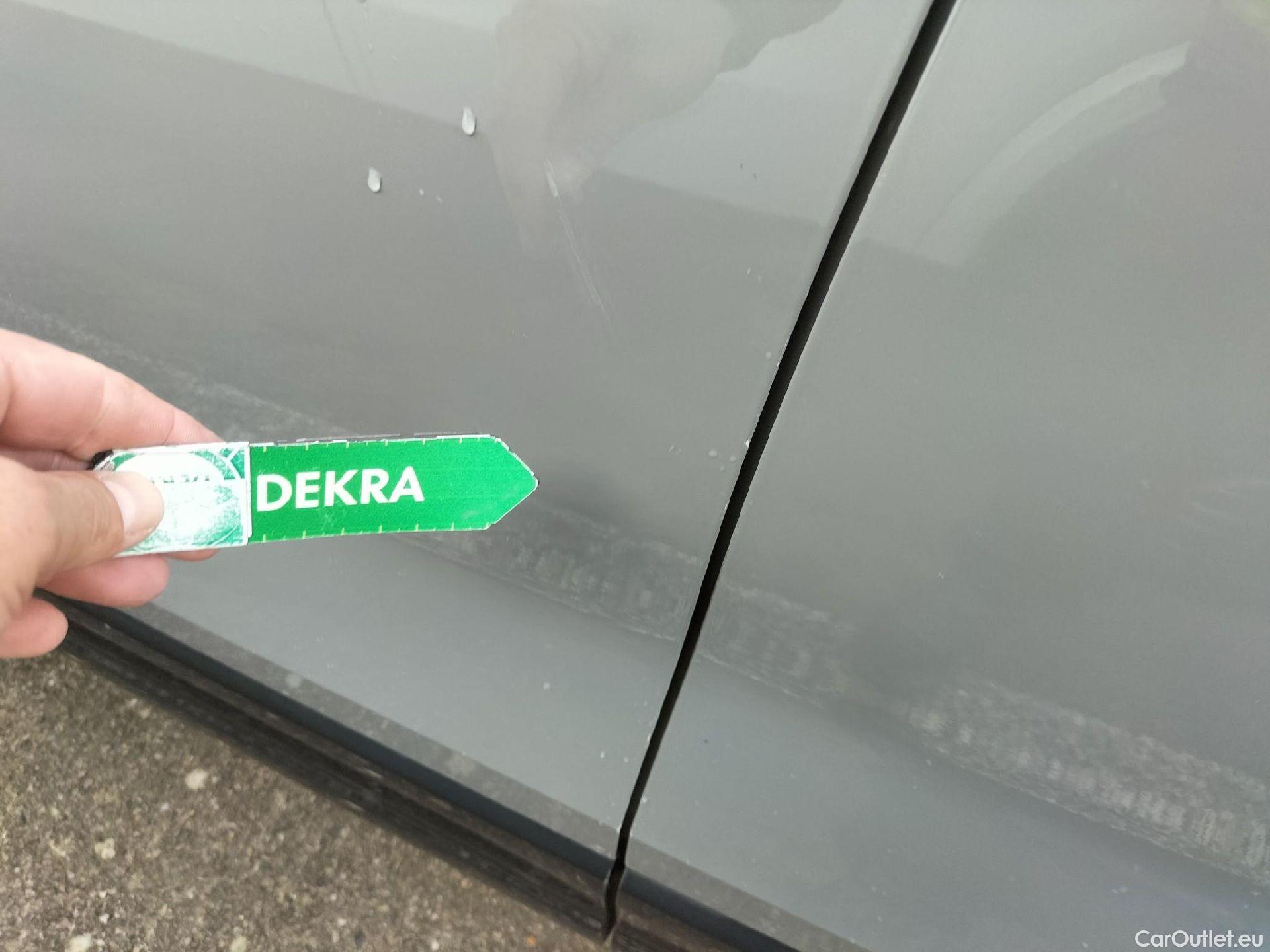  Audi  Q2 AUDI  / 2016 / 5P / todoterreno Design 30 TFSI 85kW (116CV) #20