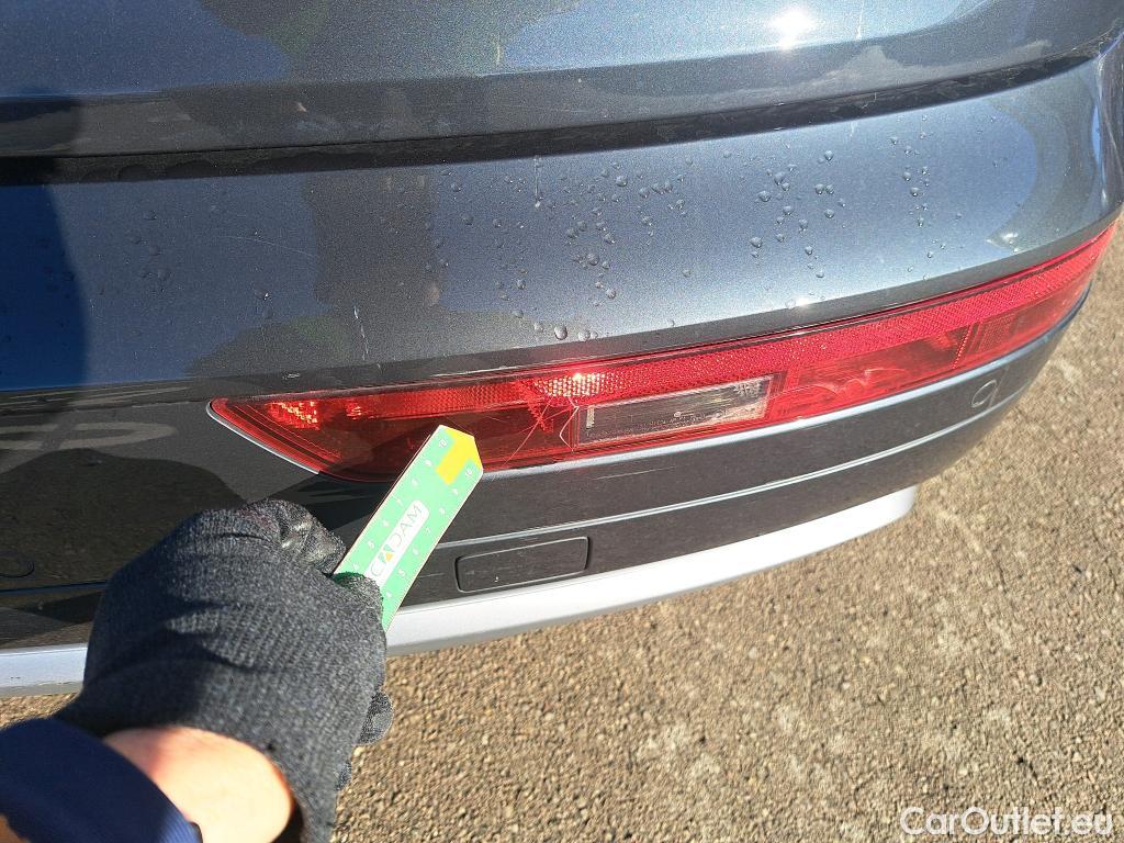  Audi  Q5 AUDI  / 2016 / 5P / todoterreno Design 35 TDI 120kW S tronic (AC) #4