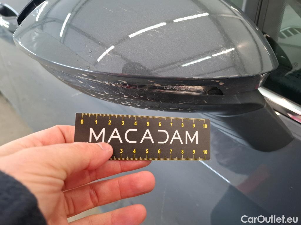  Volkswagen  Golf  VOLKSWAGEN / 2020 / 5P / Berline 1.4 eHybrid OPF 204 DSG6 Style #51