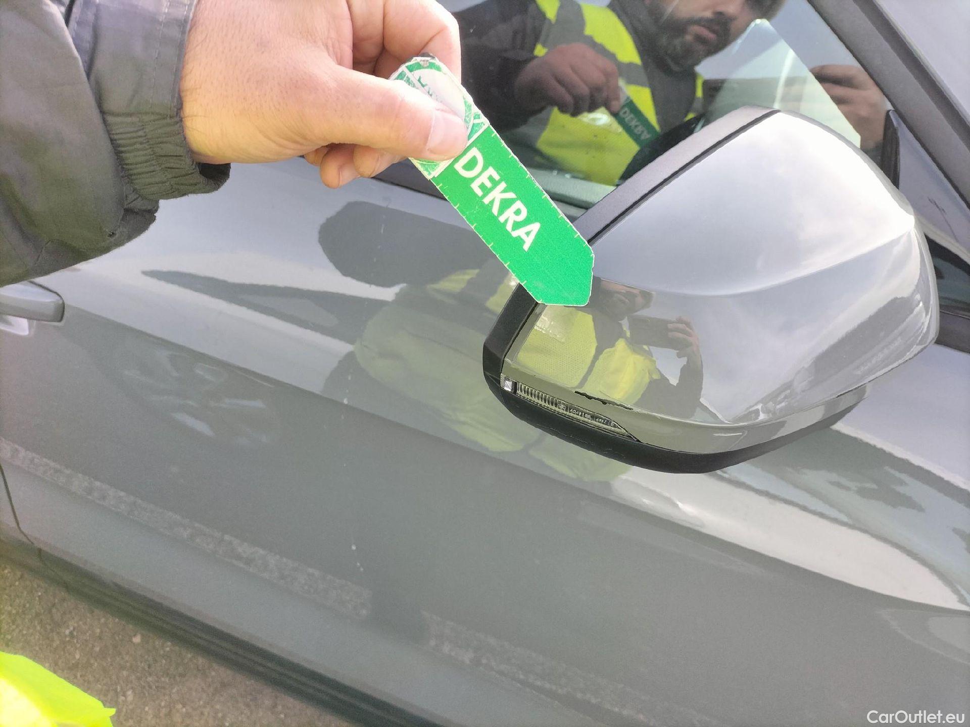  Audi  Q2 AUDI  / 2016 / 5P / todoterreno Design 30 TFSI 85kW (116CV) #58