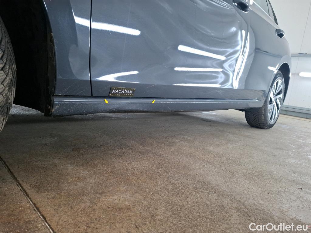  Volkswagen  Golf  VOLKSWAGEN / 2020 / 5P / Berline 1.4 eHybrid OPF 204 DSG6 Style #12