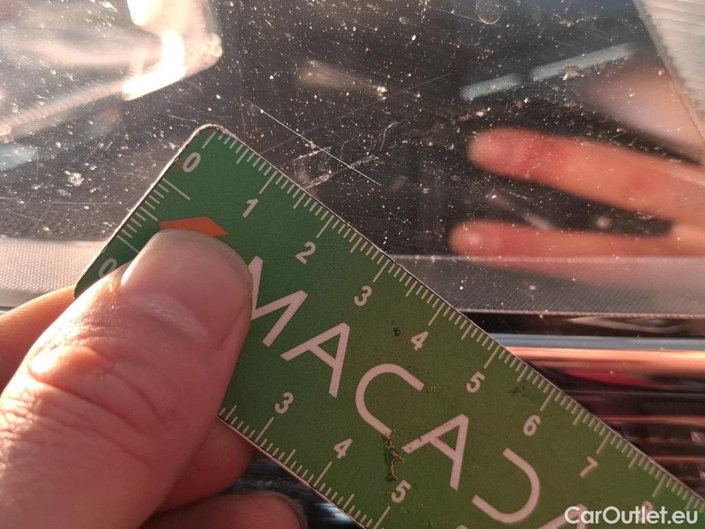  Volkswagen  Touran VOLKSWAGEN  5p Monovolume 2.0 TDI 150 DSG6 Carat BMT 7 places #37